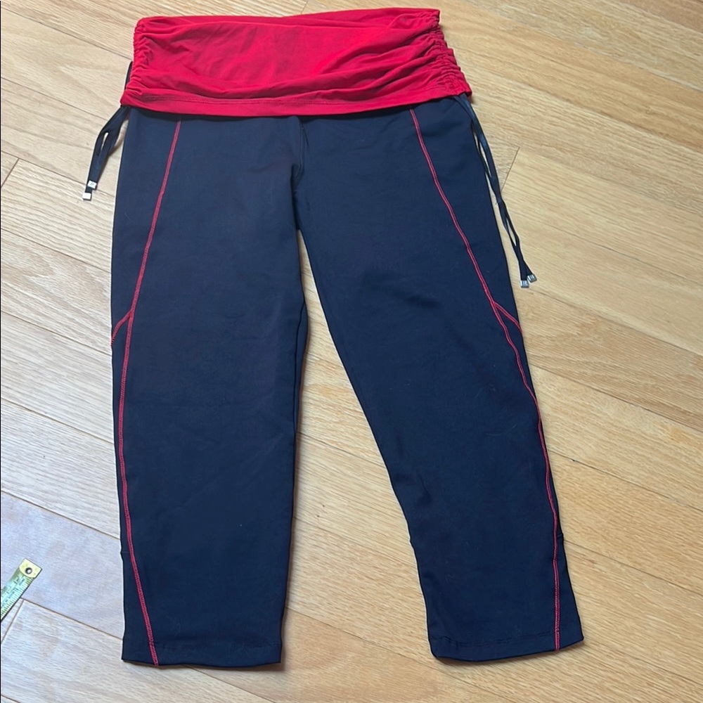 Red and Black Active Cropped Pants with Rouched Sides
